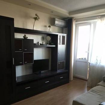Продается 1-комнатная квартира, 42,7 м²
