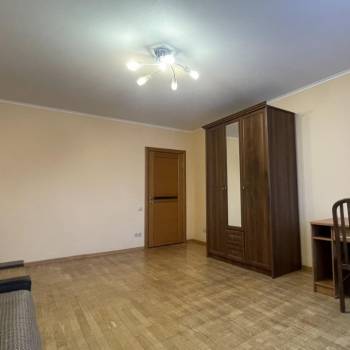Сдается Многокомнатная квартира, 111 м²