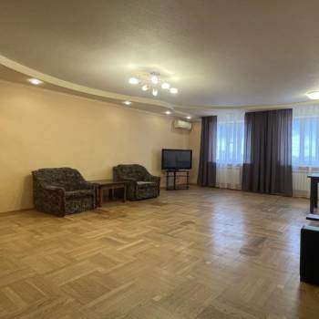 Сдается Многокомнатная квартира, 111 м²