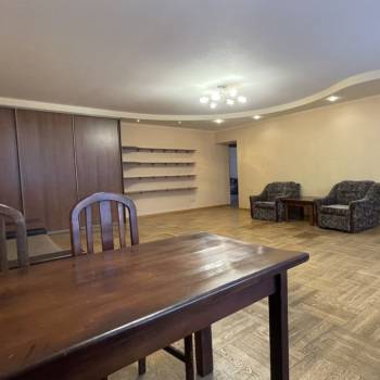 Сдается Многокомнатная квартира, 111 м²