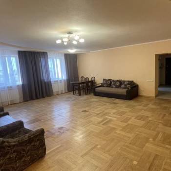 Сдается Многокомнатная квартира, 111 м²