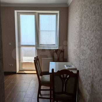 Сдается 1-комнатная квартира, 38,6 м²