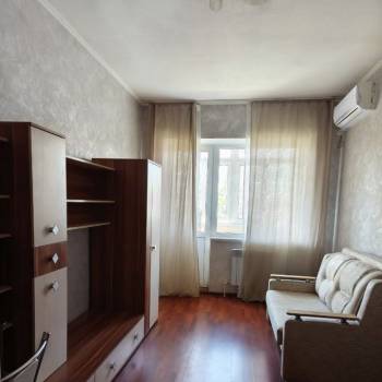 Продается 1-комнатная квартира, 34 м²