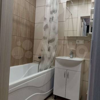 Сдается 1-комнатная квартира, 38 м²