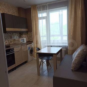 Сдается 1-комнатная квартира, 38 м²