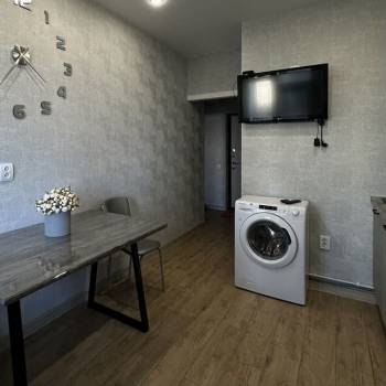 Сдается 1-комнатная квартира, 37 м²