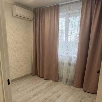 Продается 1-комнатная квартира, 38 м²