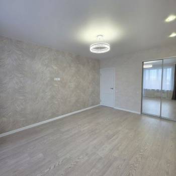 Продается 1-комнатная квартира, 39 м²