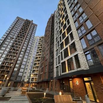 Продается 1-комнатная квартира, 42,4 м²