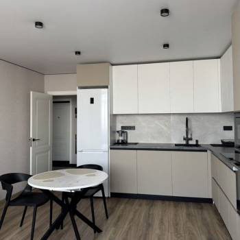 Сдается 1-комнатная квартира, 50 м²