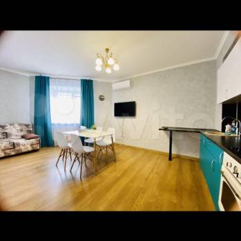 Сдается 2-х комнатная квартира, 61 м²