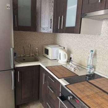 Продается 1-комнатная квартира, 41 м²