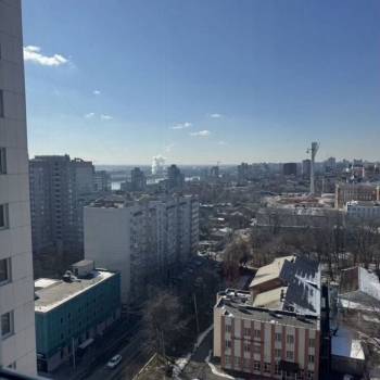Продается 1-комнатная квартира, 41 м²