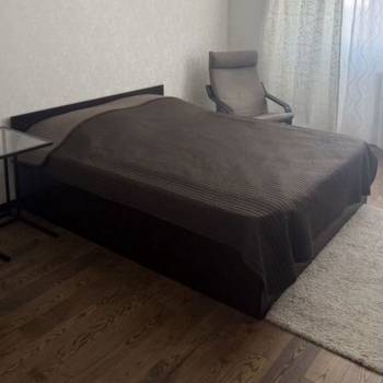 Продается 1-комнатная квартира, 41 м²