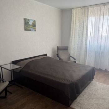 Продается 1-комнатная квартира, 41 м²