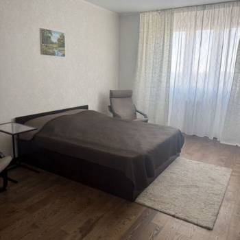 Продается 1-комнатная квартира, 41 м²