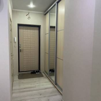 Продается 1-комнатная квартира, 37,9 м²
