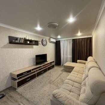 Сдается Многокомнатная квартира, 65 м²