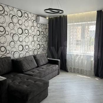 Продается 1-комнатная квартира, 40 м²