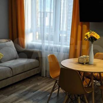 Сдается 1-комнатная квартира, 40 м²