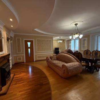 Сдается Многокомнатная квартира, 125 м²