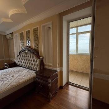Сдается Многокомнатная квартира, 125 м²