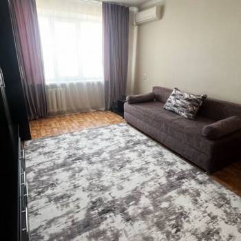 Сдается 2-х комнатная квартира, 60 м²