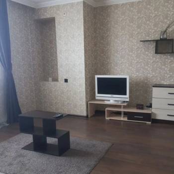 Сдается 1-комнатная квартира, 54 м²