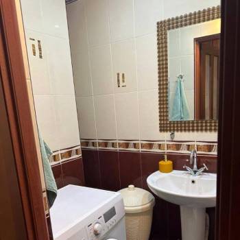 Сдается 2-х комнатная квартира, 60 м²