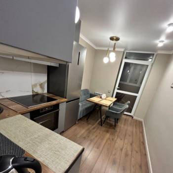 Сдается 1-комнатная квартира, 42 м²