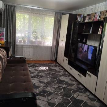 Продается 3-х комнатная квартира, 61 м²