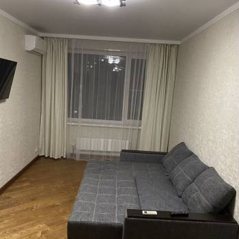 Сдается 1-комнатная квартира, 42 м²