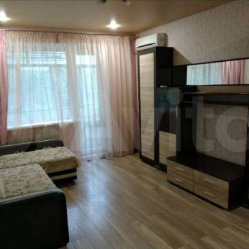Продается 1-комнатная квартира, 39 м²
