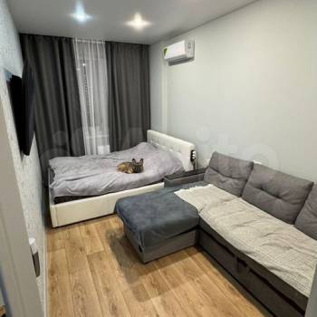 Продается 1-комнатная квартира, 35 м²