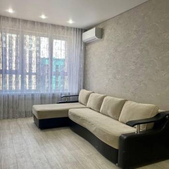 Сдается 1-комнатная квартира, 42 м²