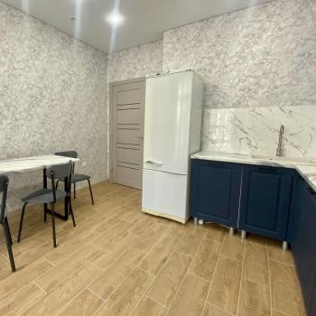 Сдается 1-комнатная квартира, 42 м²