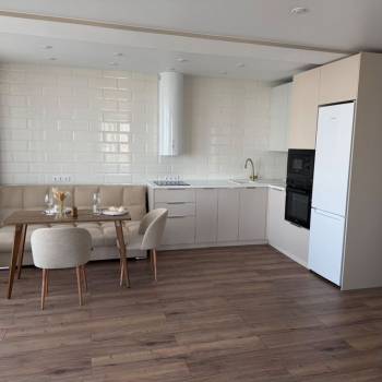 Сдается 1-комнатная квартира, 66 м²