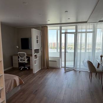 Сдается 1-комнатная квартира, 66 м²