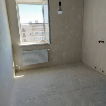 Продается 1-комнатная квартира, 37 м²