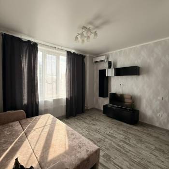 Сдается 1-комнатная квартира, 37 м²