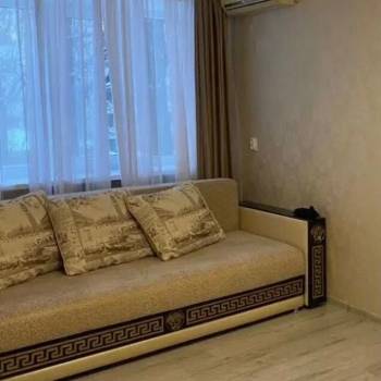 Сдается Многокомнатная квартира, 60 м²