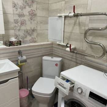 Сдается 1-комнатная квартира, 42 м²