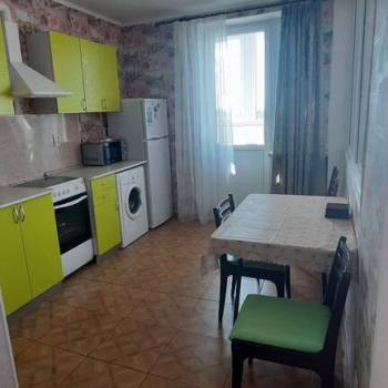 Сдается 1-комнатная квартира, 40 м²