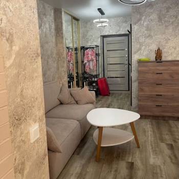 Продается 1-комнатная квартира, 27 м²