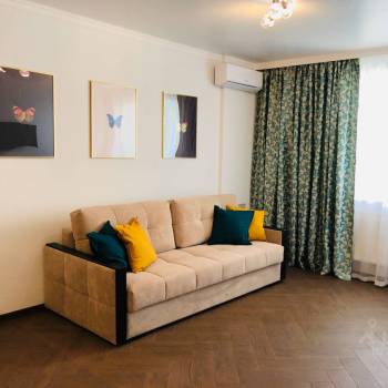 Продается 1-комнатная квартира, 38 м²