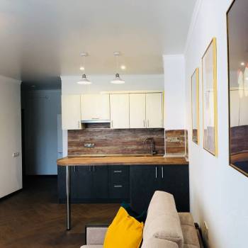 Продается 1-комнатная квартира, 38 м²