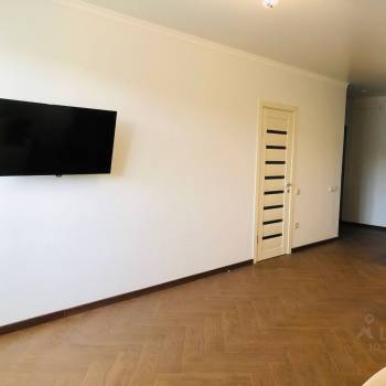 Продается 1-комнатная квартира, 38 м²