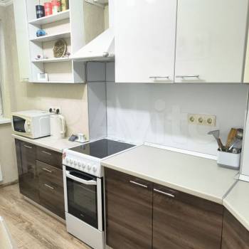 Сдается 1-комнатная квартира, 35 м²