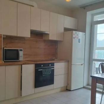 Продается 1-комнатная квартира, 37,6 м²