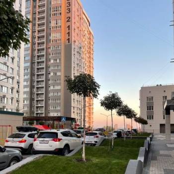 Продается 1-комнатная квартира, 56 м²